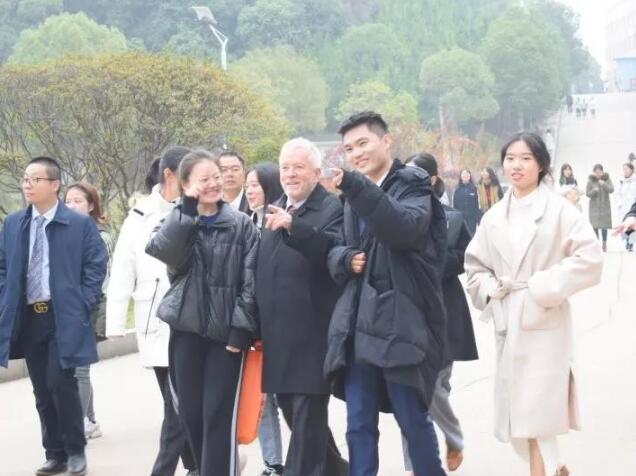 英語(yǔ)陪同翻譯圖片